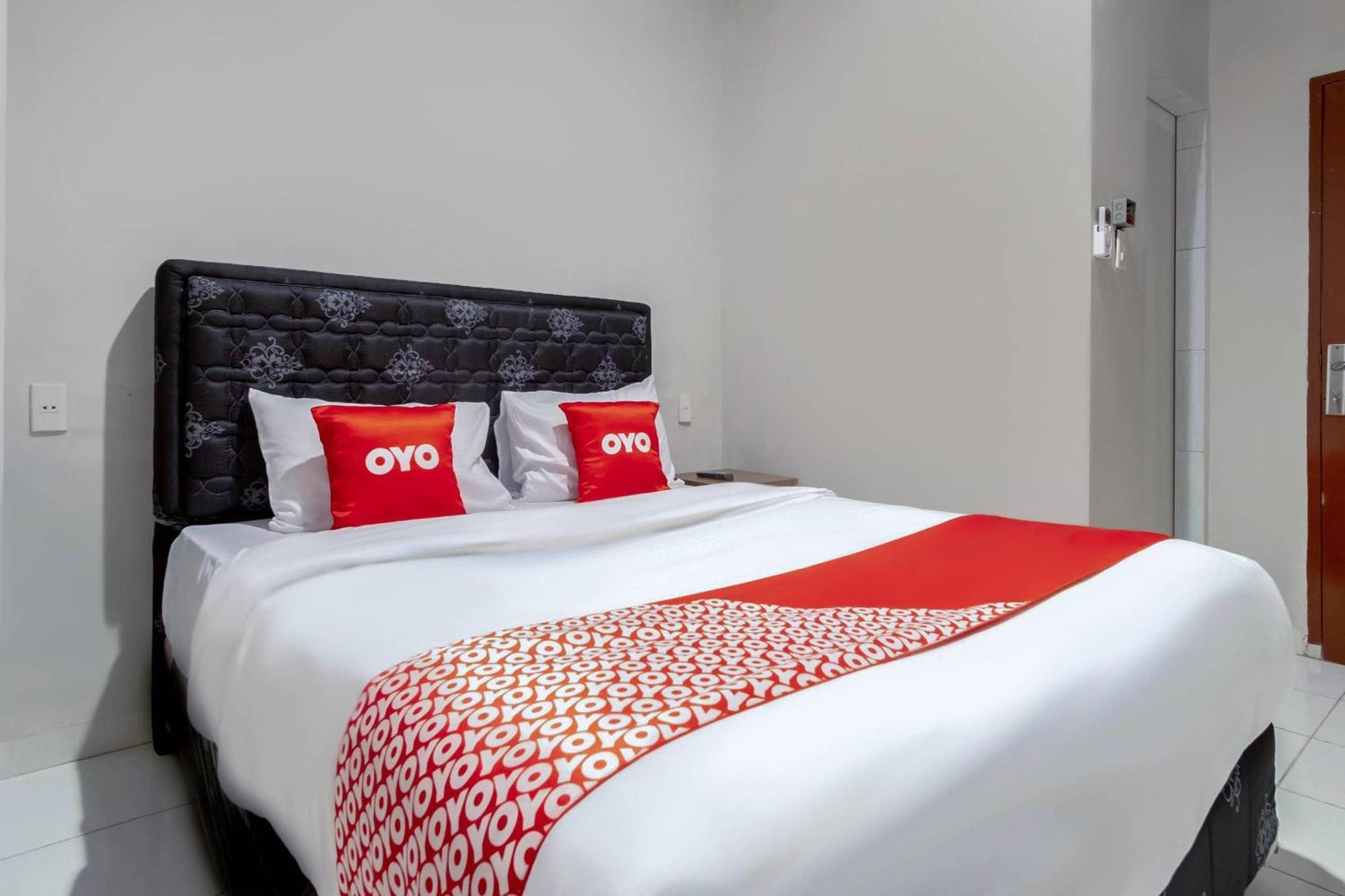 Super Oyo 2345 Homestay Jaya Medan Eksteriør bilde