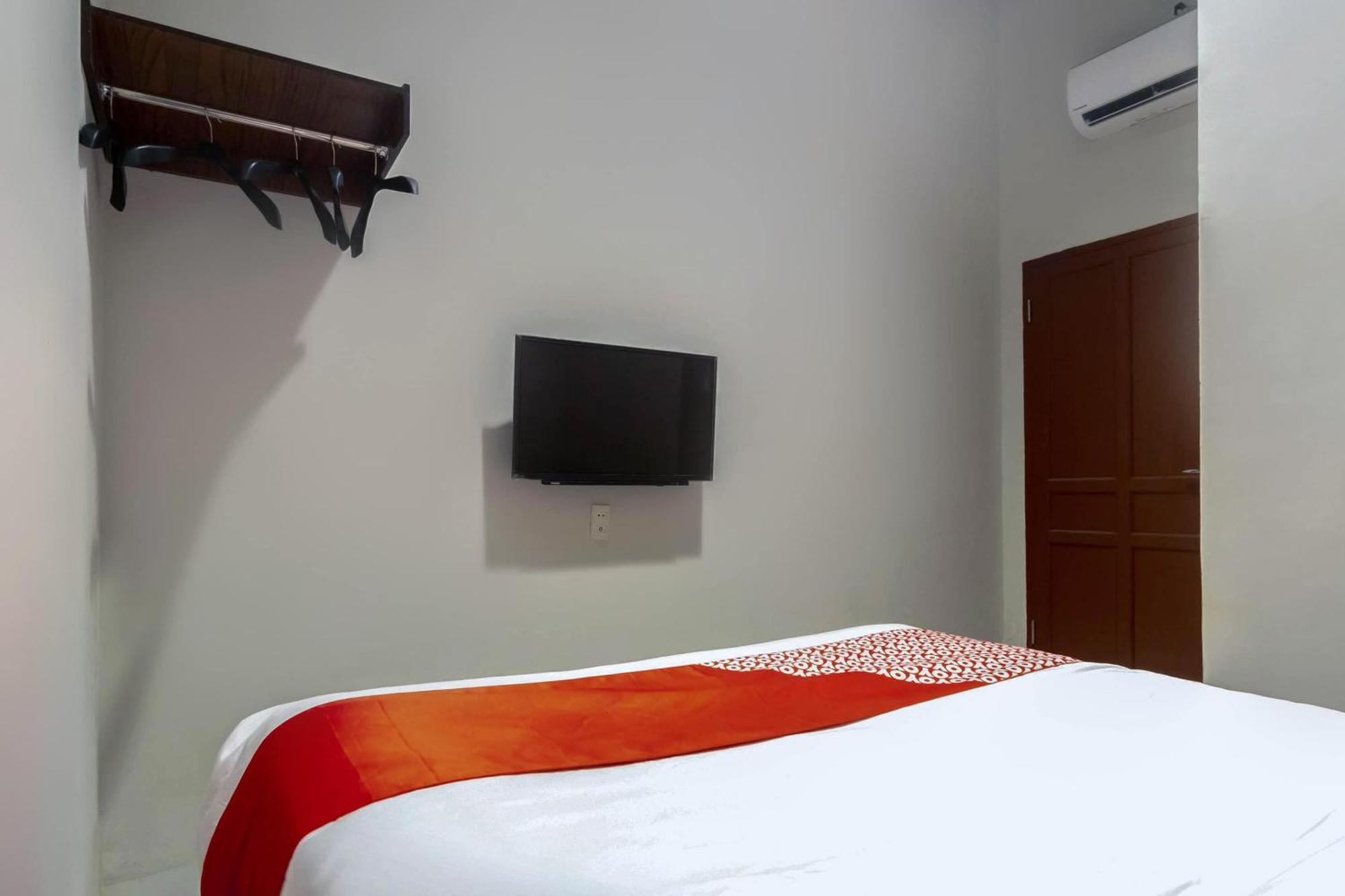 Super Oyo 2345 Homestay Jaya Medan Eksteriør bilde