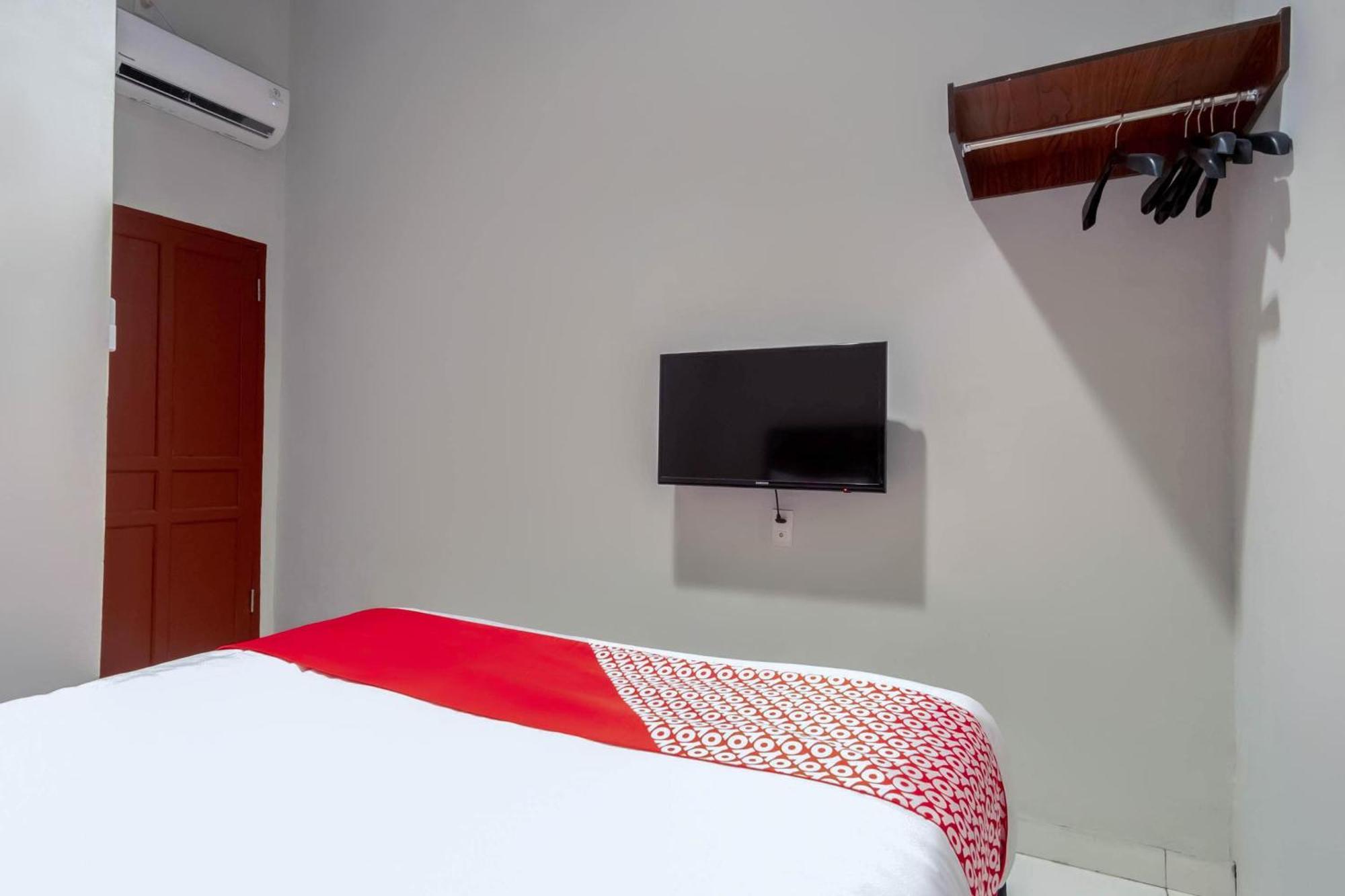 Super Oyo 2345 Homestay Jaya Medan Eksteriør bilde